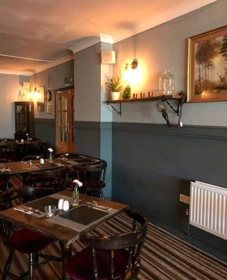 Stag & Pheasant Inn Carmel Esterno foto