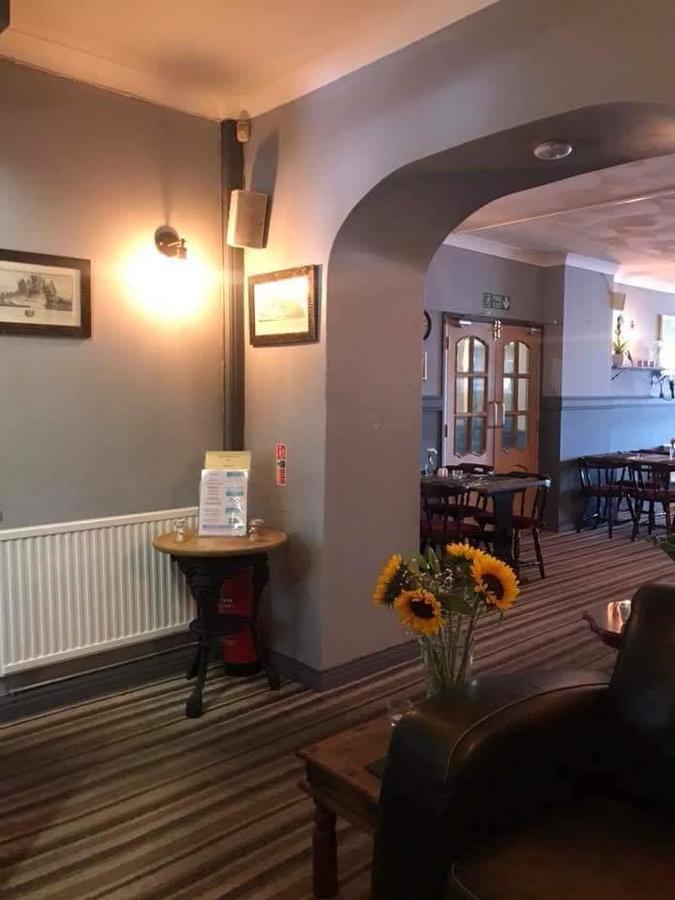 Stag & Pheasant Inn Carmel Esterno foto