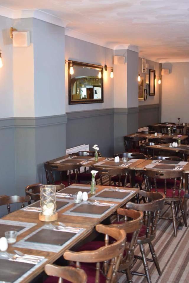 Stag & Pheasant Inn Carmel Esterno foto